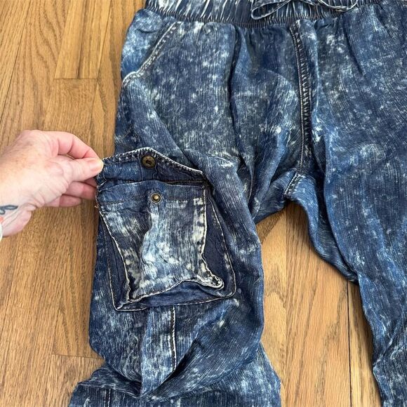 Indigo Rein Cargo Capri Pants Size Medium - Picture 3 of 11